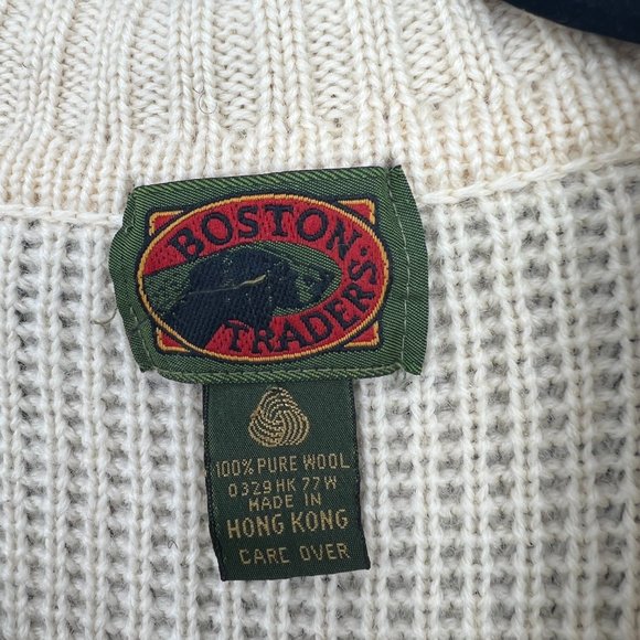 Boston Traders' Vintage Sweater - Picture 4 of 7